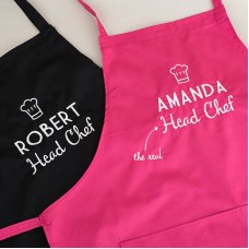 RESTAURANT STAFF, COOKS, CONCESSION WORKERS, ARTISTS AND MORE WILL APPRECIATE THE SIMPLE CONVENIENCE OF THIS BIB-STYLE APRON.