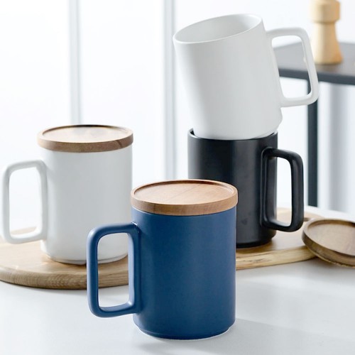 CERAMIC MUG WITH WOODEN LID as Corporate Gift